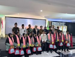 Pemkot Singkawang Berangkatkan 158 Calon Jemaah Haji Kloter 14