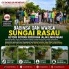 Babinsa dan Warga Sungai Rasau Gotong Royong Bersihkan Jalan Lingkungan